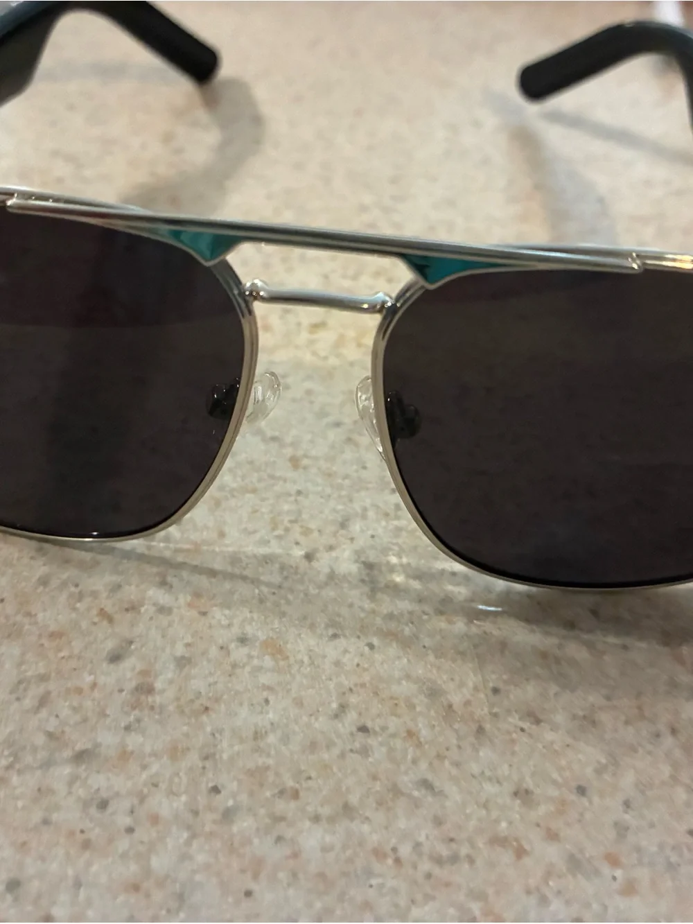 Kit Beez AI Smart Glasses (model G01-01)